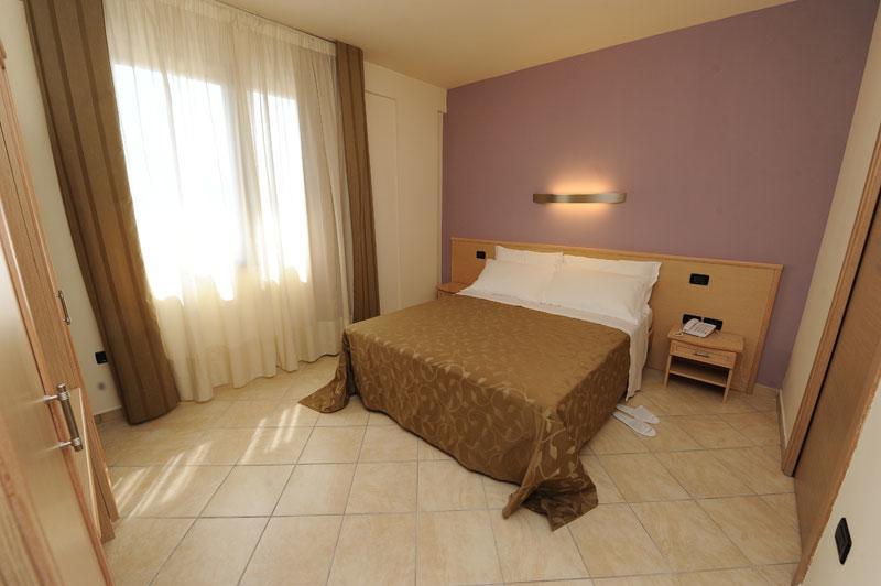 Myres Hotel Residence Cassino Extérieur photo